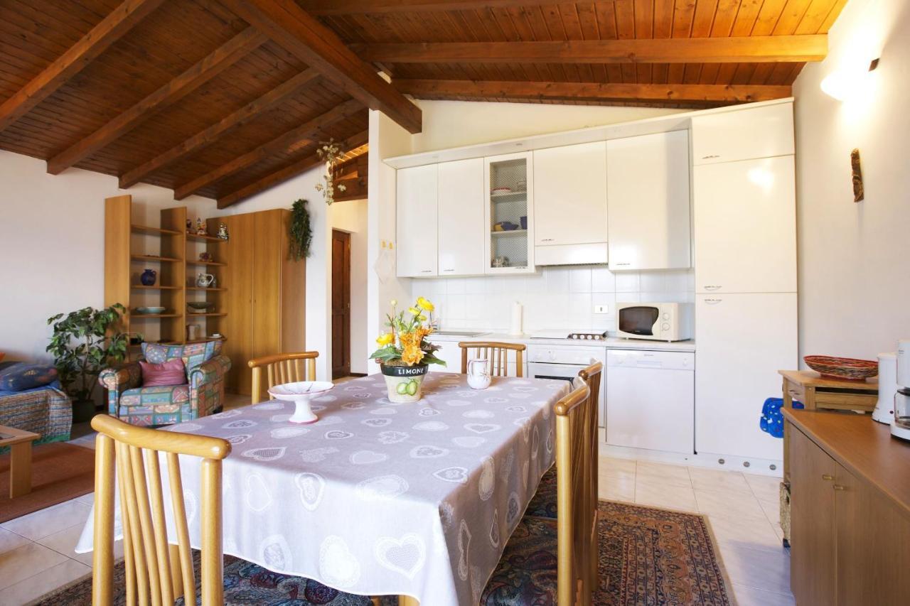 Residenza Arcobaleno Apartment Pino Lago Maggiore Bagian luar foto
